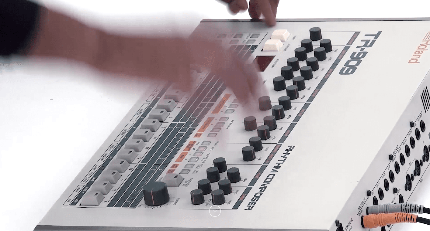 自宅保管品 SIMMONS / シモンズ ハードケース 音響機器 アメリカ