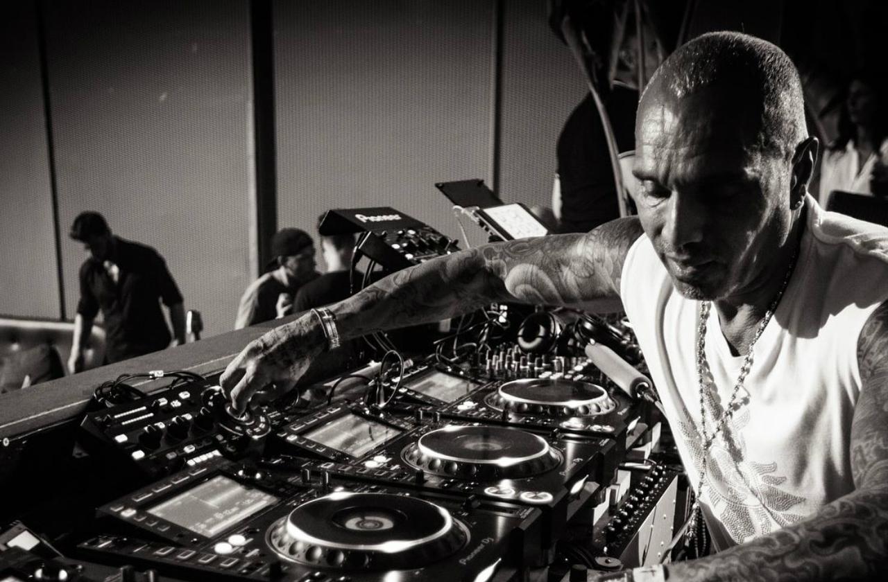 dj 逮捕(02)