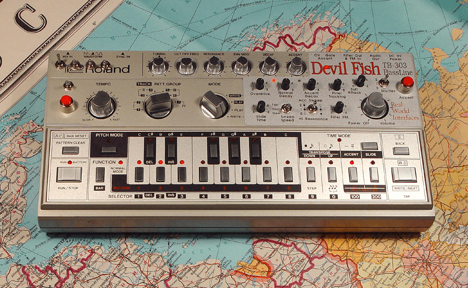 Behringer VS Devil Fish !?クローン界の覇者とアンオフィシャル改造界