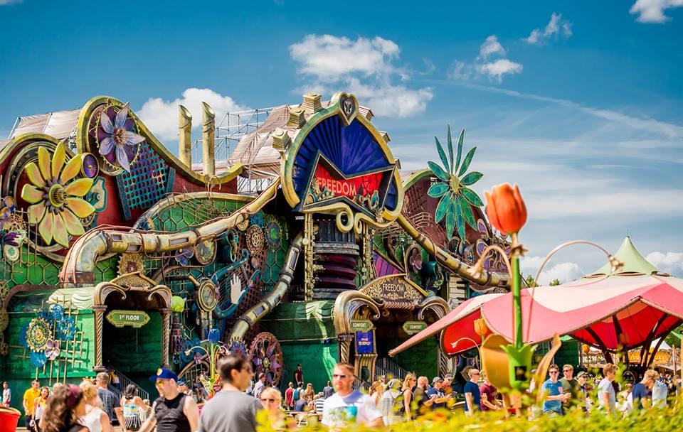 Tomorrowland（トゥモローランド）は世界最大フェスだ!!その特徴を紹介  