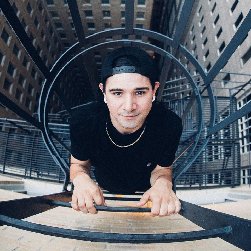 エレクトロミュージシャンSkrillex（スクリレックス）について | block.fm