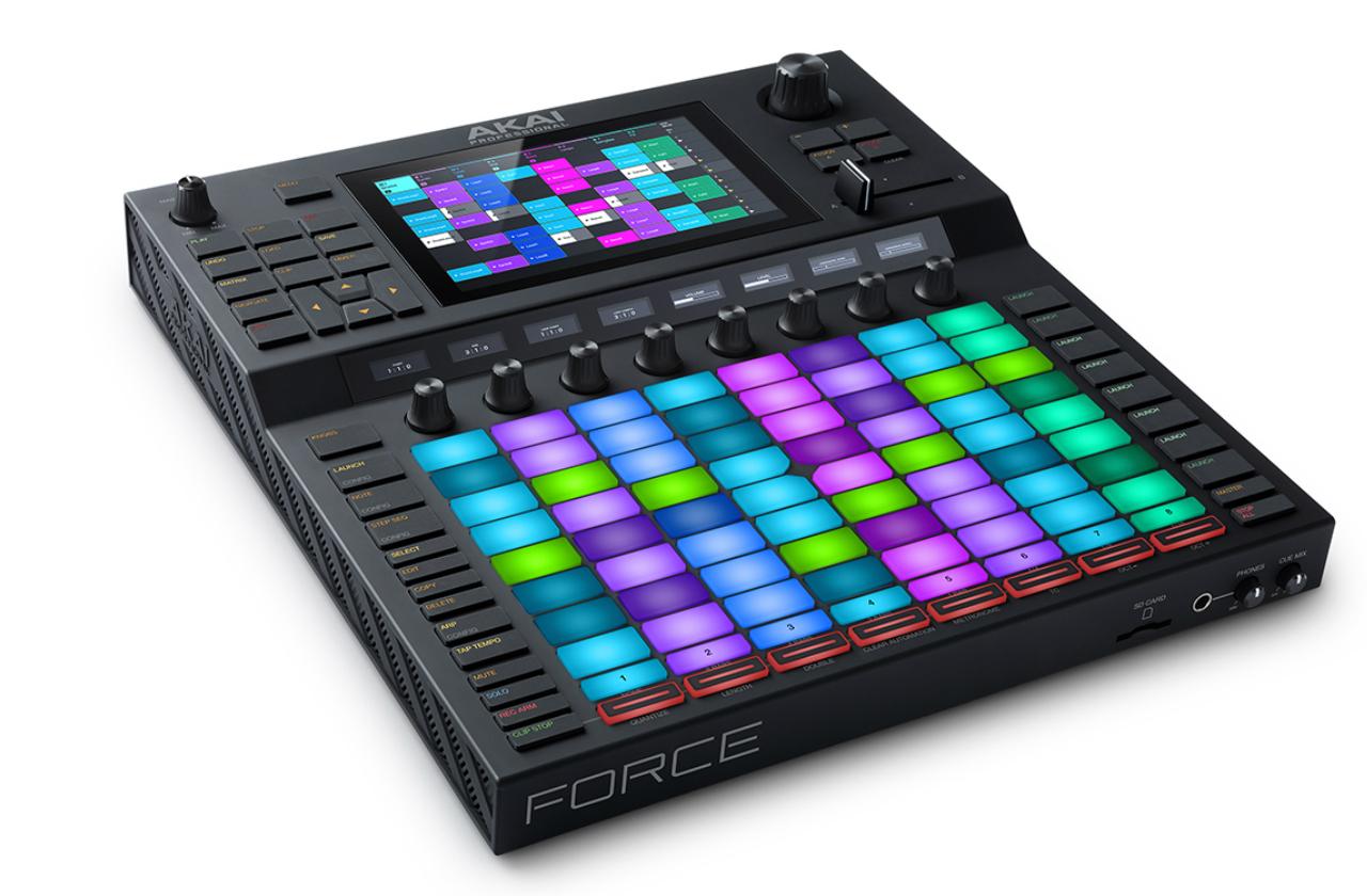 AKAIが最新ハードウエア「AKAI Force」発表、パソコンなしで音楽が 